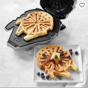 Star Wars Millennium Falcon Wafflemaker